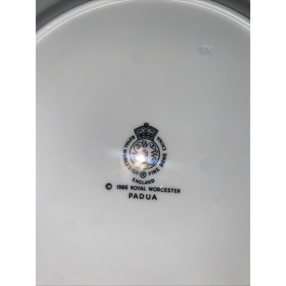 8 Royal Worcester Padua 1966 Dinner Plates Small Salad Set Vintage England - Picture 5 of 5